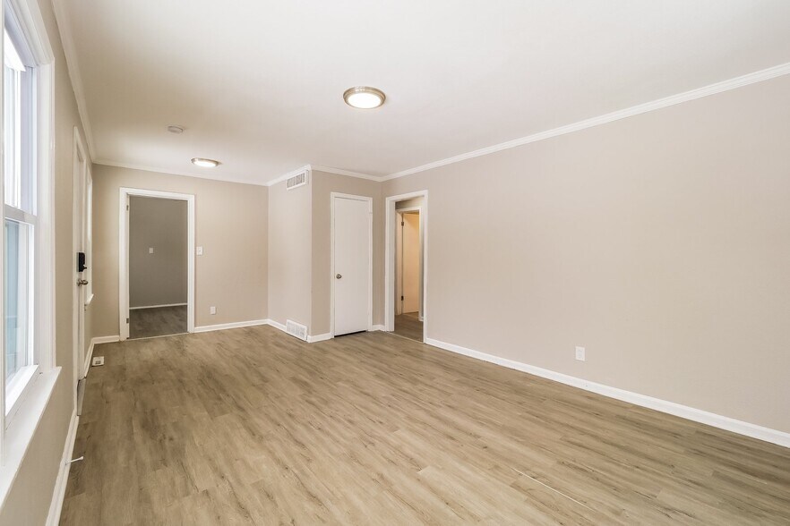 Building Photo - 8317 Olive St