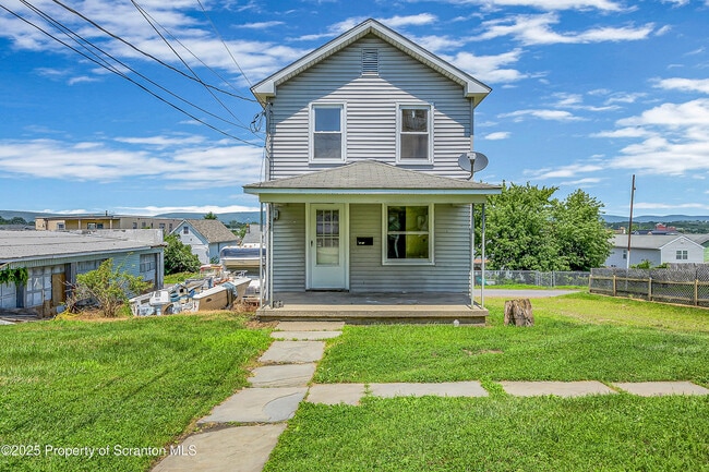 Primary Photo - 400 Scott St