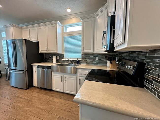 Building Photo - 378 NE Wharf Way