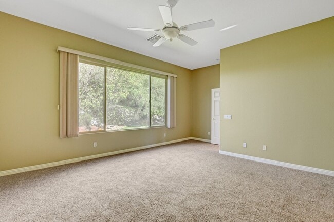 Building Photo - ELEGANT Single Story, 2 Bedroom Home in ANTHEM Gated Community!