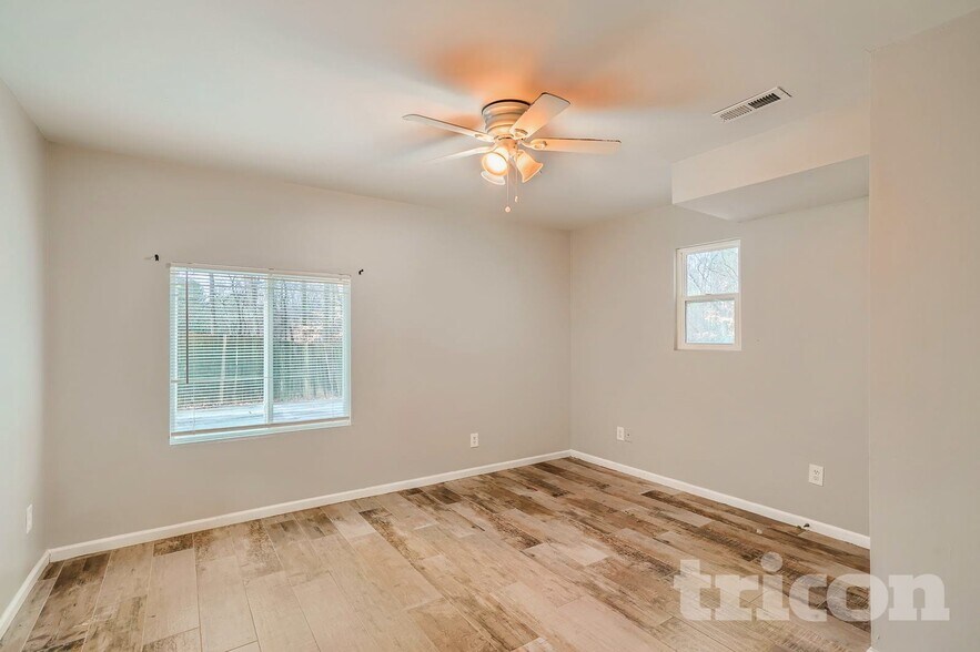 Building Photo - 635 Garden Grove Dr NW