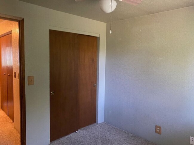 Building Photo - 680 Malabar St