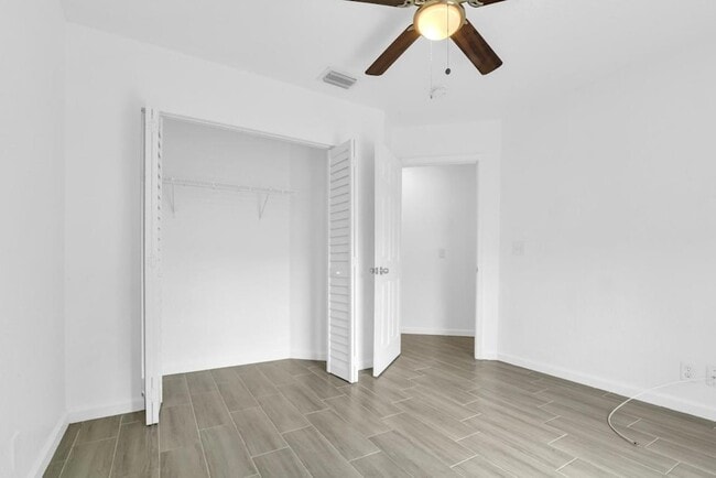 Building Photo - 13737 Yarmouth Dr