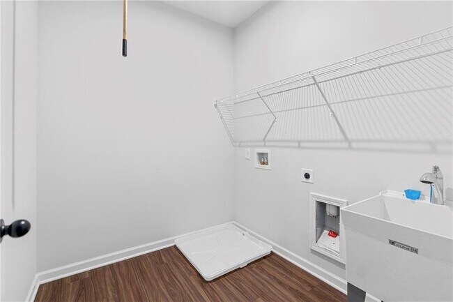 Building Photo - 3699 Annsbury Ct