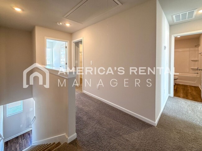 Building Photo - 96 River Grass Dr