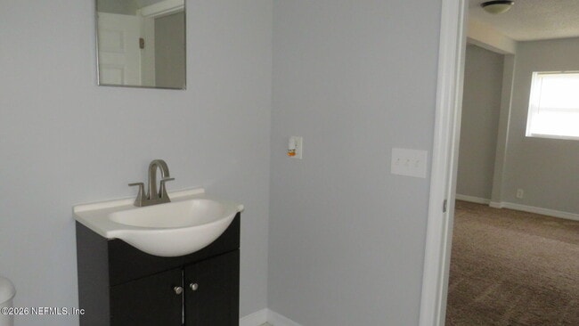 Building Photo - 1647 Dibble Cir E