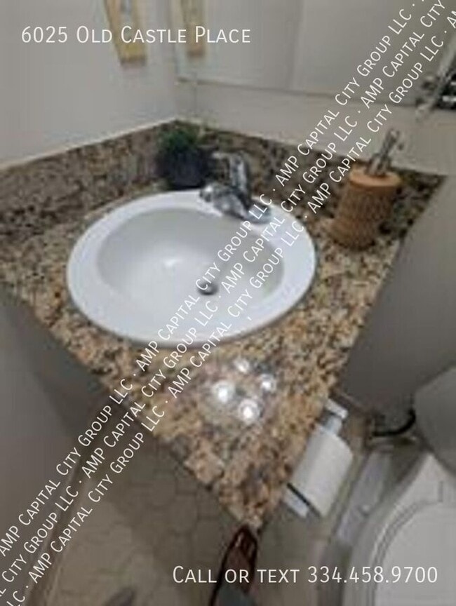 Building Photo - 6025 Oldcastle Pl