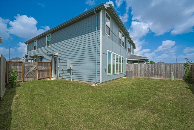 Building Photo - 5623 Foggy Vine Ct