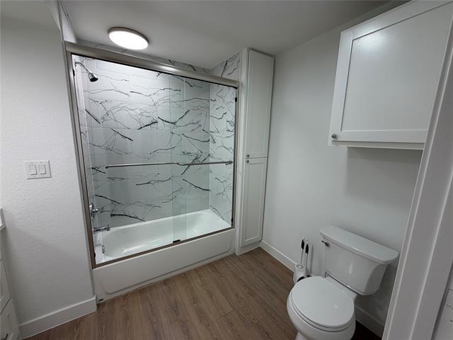 Building Photo - 1010 Vine St