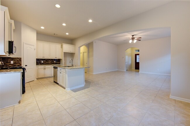 Building Photo - 13227 Clover Creek Point Ln