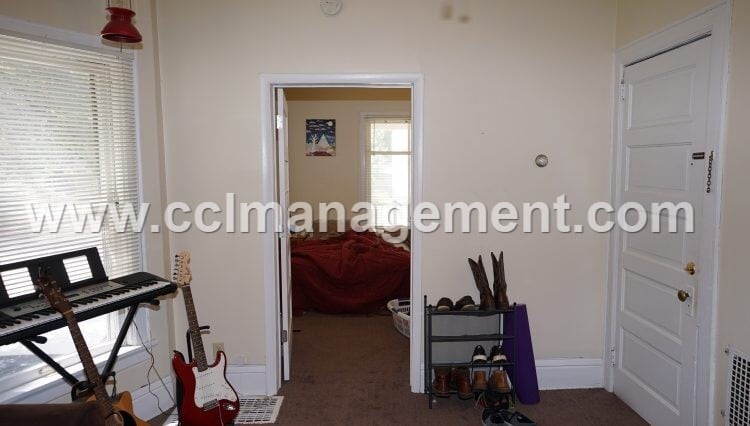 Building Photo - 729 Clark Ct