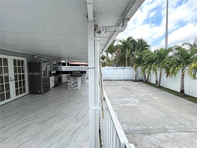 Building Photo - 7071 W 33rd Ln