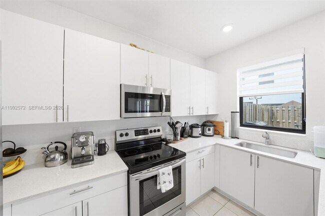 Building Photo - 24644 SW 118 Pl