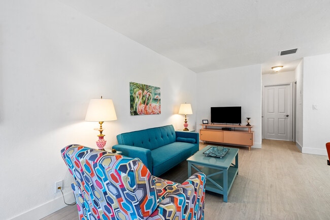 Building Photo - 2881 NE 32nd St