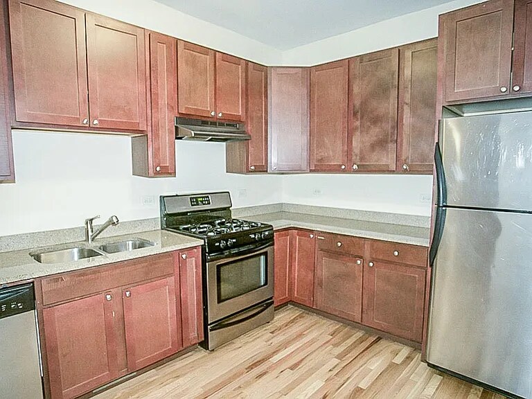 Building Photo - 3818 N Sheffield Ave