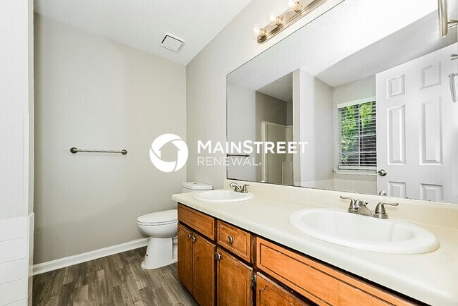 Building Photo - 3 Bedroom Pet-Friendly Home in Riverdale, GA with Main Street Renewal