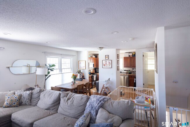 Building Photo - 150 Prospect St