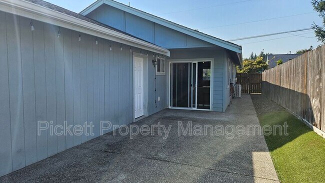 Building Photo - 1506 N Cambrian Ave