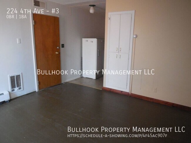 Building Photo - 224 4th Ave