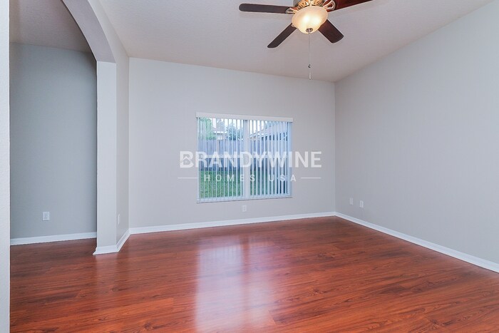 Building Photo - 747 Star Pointe Dr