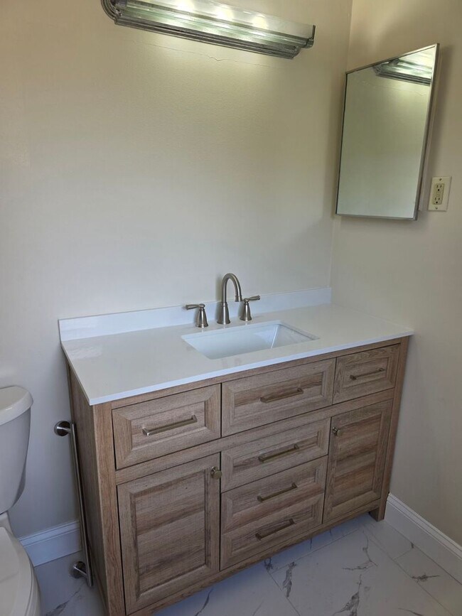 Building Photo - Spacious 3BR/2BA Home with 2-Car Carport & RV/Boat Parking