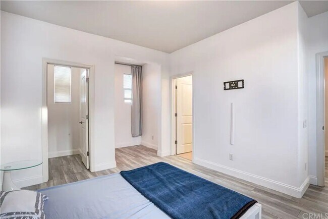 Building Photo - Spacious 4-Bedroom Corner-Lot Home w/ Smar...