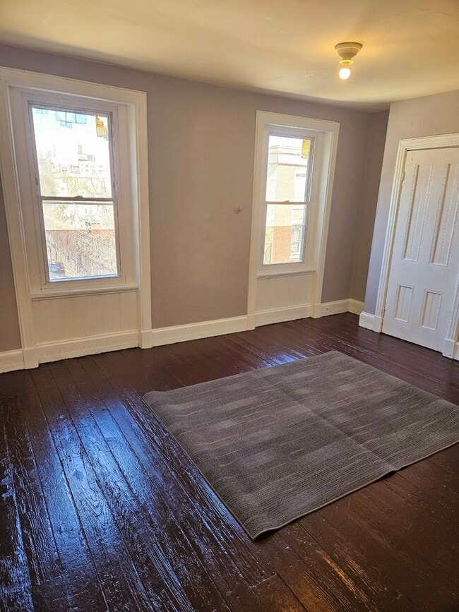 Building Photo - 15th & Wharton-South Philadelphia