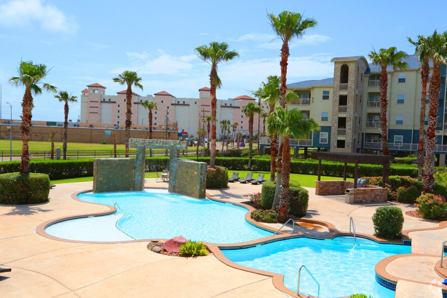 Club of the Isle 3433 Cove View Blvd Galveston TX 77554 Apartment