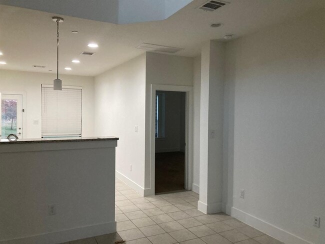 Building Photo - 12410 Maypole Bend