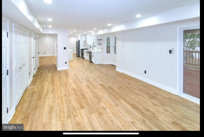 Building Photo - 21111 Deep Furrow Ct