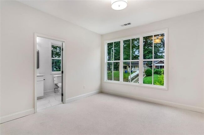 Building Photo - 830 Gaston St SW