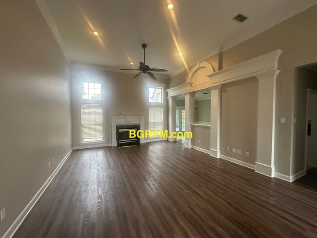 Building Photo - 4 Bedroom, 2 Bath, Cabot
