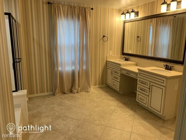 Building Photo - 4 br, 2.5 bath House - 40522 Art Place UNIT