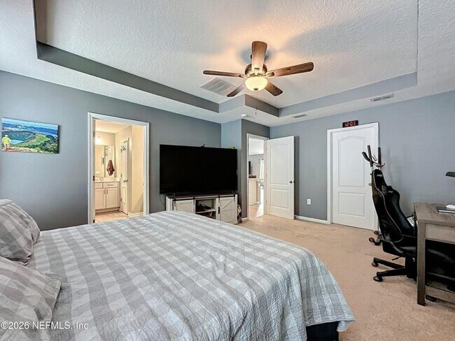 Building Photo - 65849 Edgewater Dr