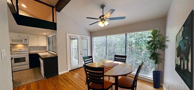 A view of this space with furniture - 6724 Eastridge Dr