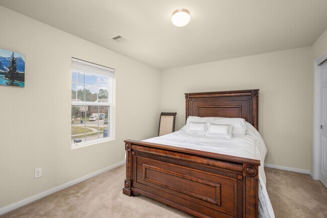 Building Photo - 2702 Elm Crossing Trail