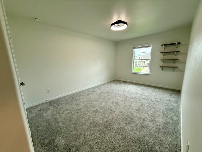 Building Photo - 11707 Eclipse Dr