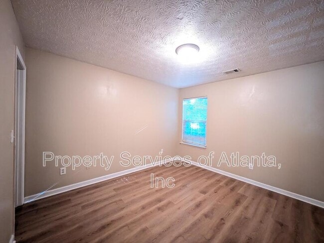 Building Photo - 518 Arbor Ridge Dr