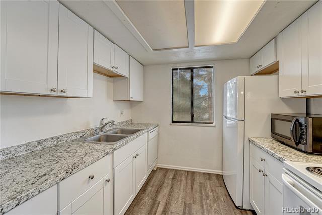 Building Photo - 491 S Kalispell Way