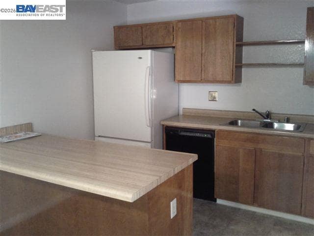 Building Photo - 27162 Tampa Ave