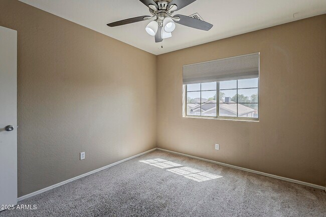 Building Photo - 5764 E Everhart Ln