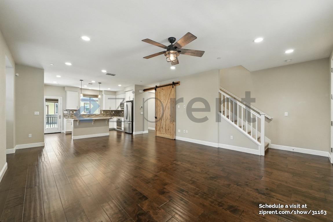 Building Photo - 550 Ryan Ter
