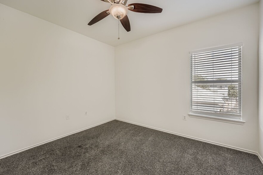 Upstairs bedroom 1 - 7207 Bethune