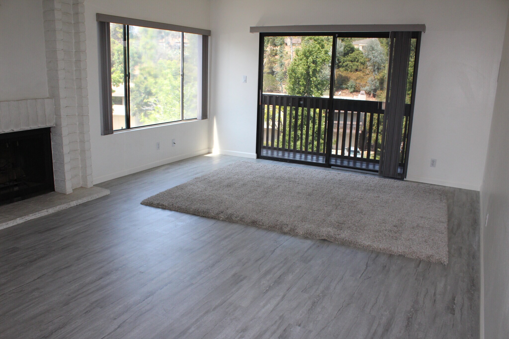 Building Photo - 6612 Reservoir Ln