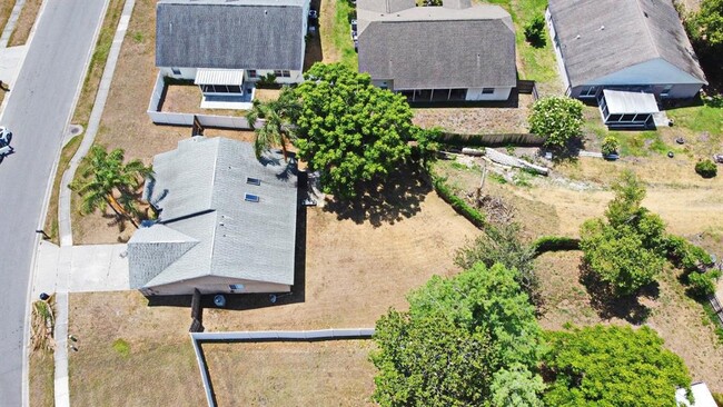 Building Photo - 1242 Ravida Woods Dr