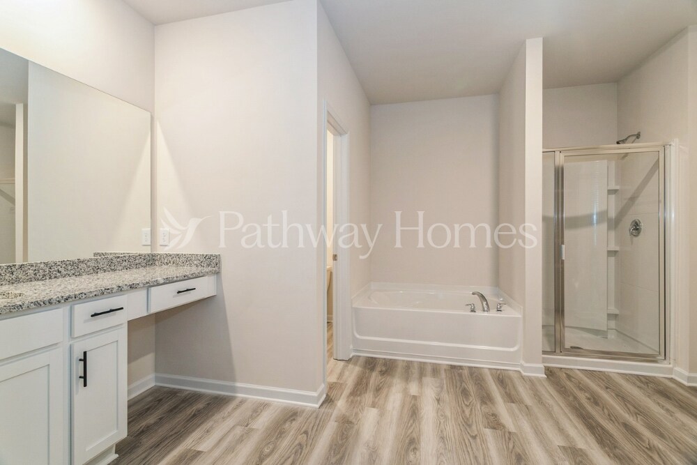 Building Photo - 630 Mackenzie Cv