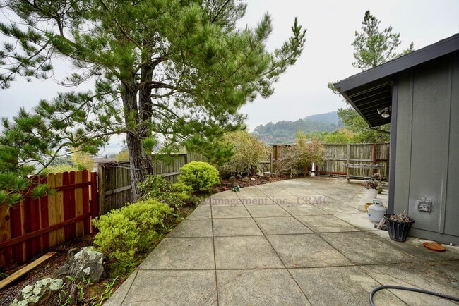 Building Photo - Rarely Available Sausalito Home with Amazing Views!