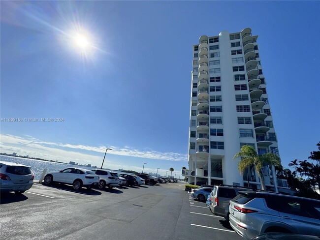 Building Photo - 11930 N Bayshore Dr