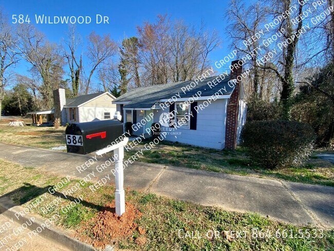 Building Photo - 584 Wildwood Dr
