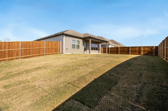 Building Photo - 3204 Royal Frst Dr